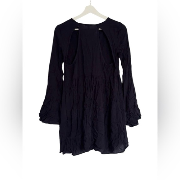 Urban Outfitters Ecote Crochet-Trim Bell-Sleeve
Mini Dress Size XS - Picture 4 of 5